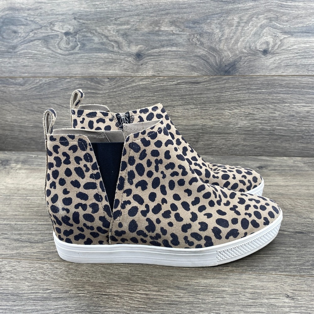 Caslon Aidy Water Resistant Wedge Suede Sneakers Side Zip Women's Size 8.5 Beige - Picture 2 of 11